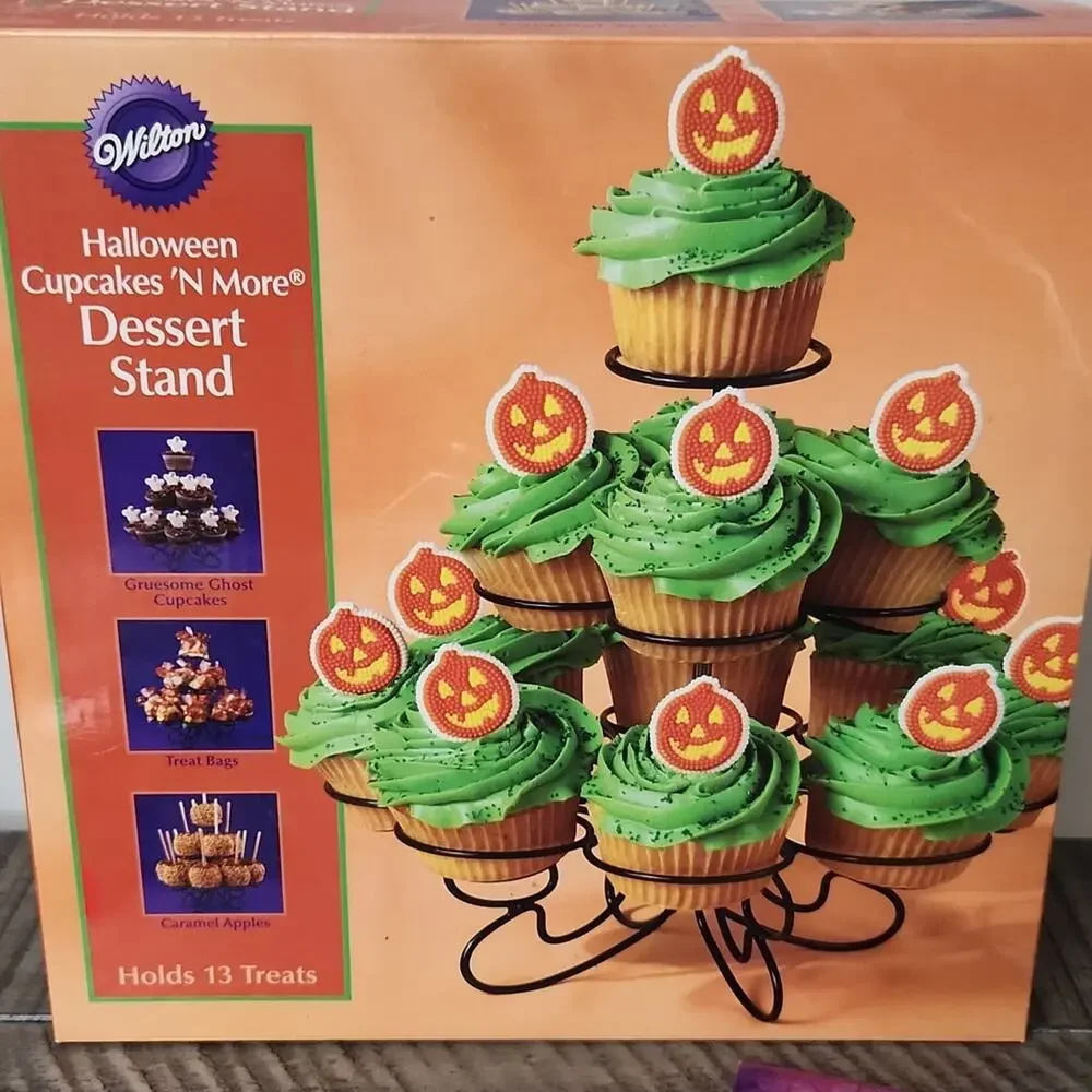 🎃🍁🌰New Wilton Cupcake Holder Dessert Stand and Kits Liner Halloween Fall